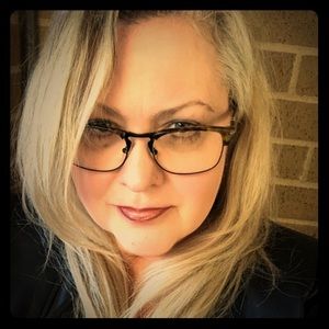 Meet your Posher, Rita